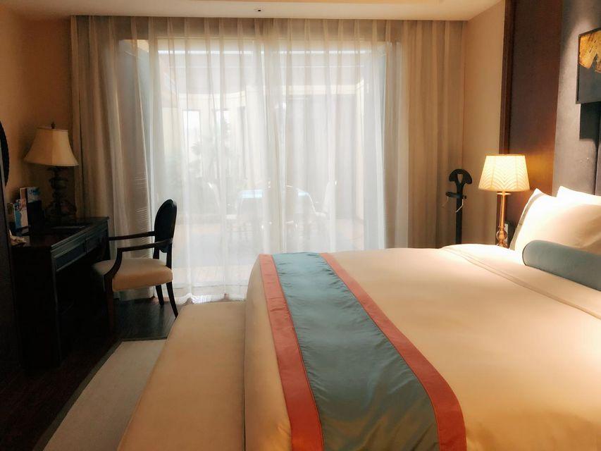 Romantic, Ge Lanai, Suite