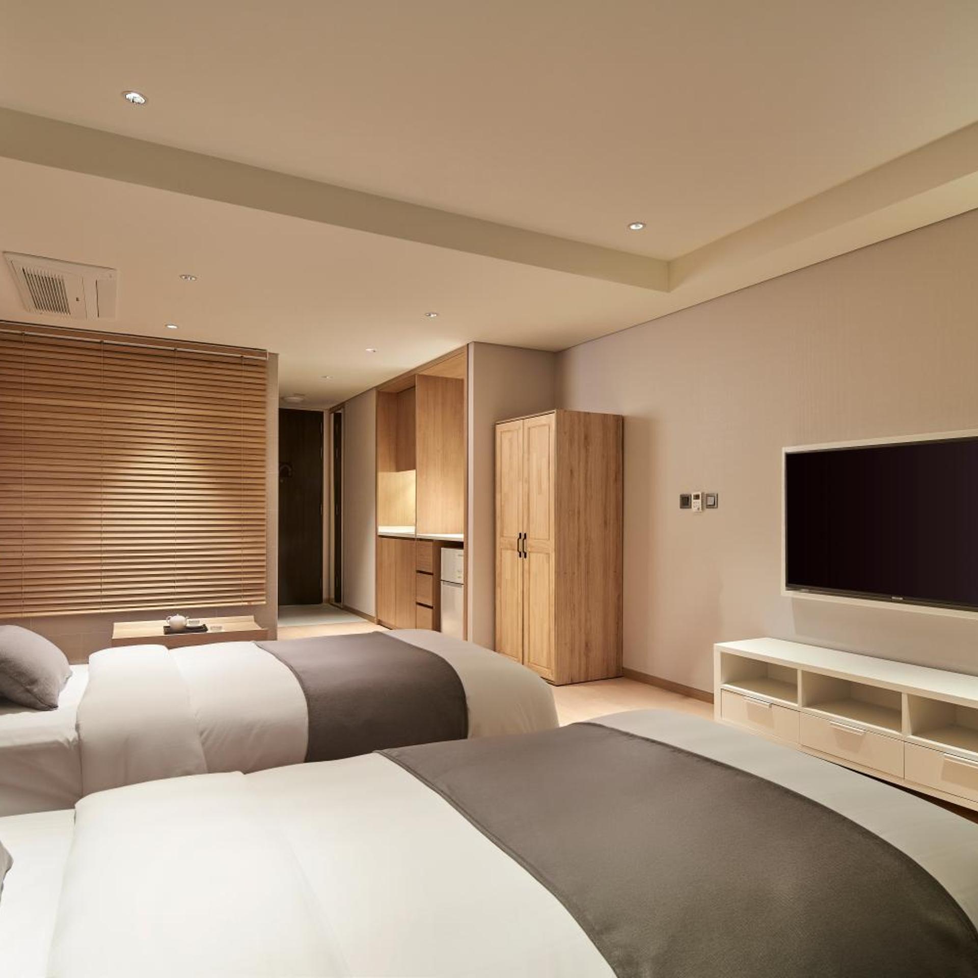 Korean, Deluxe, Twin Beds