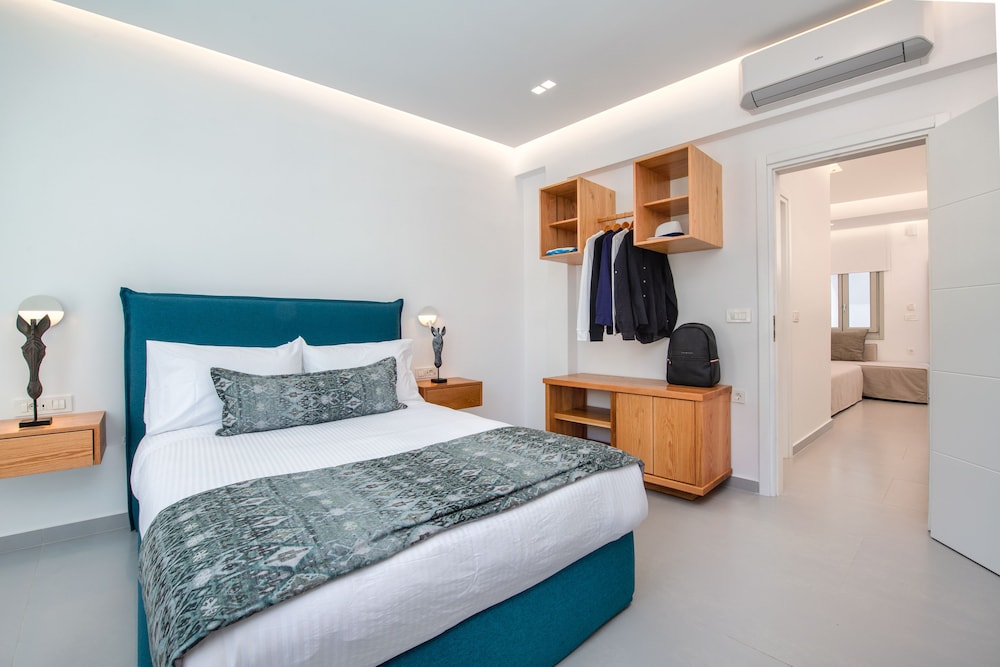 Harmony Suites 14/50
