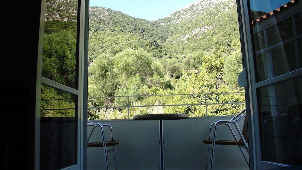 Filoxenia Hotel Apartments 15/41