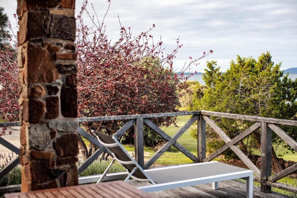 Piermont Retreat Swansea 33/55