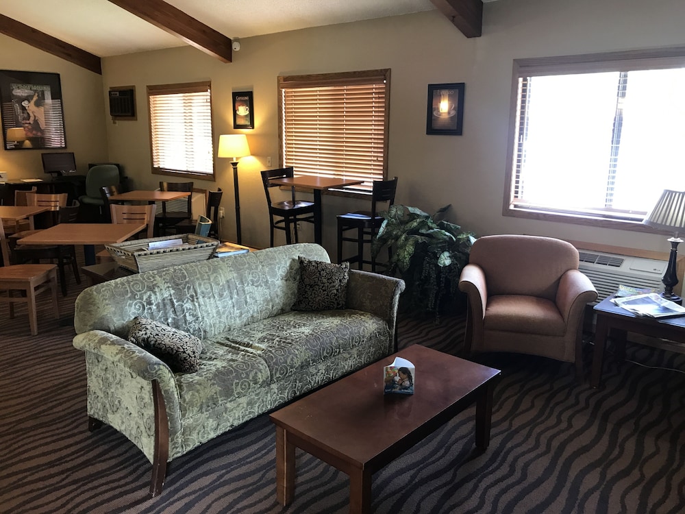 Americinn By Wyndham West Bend 26/40