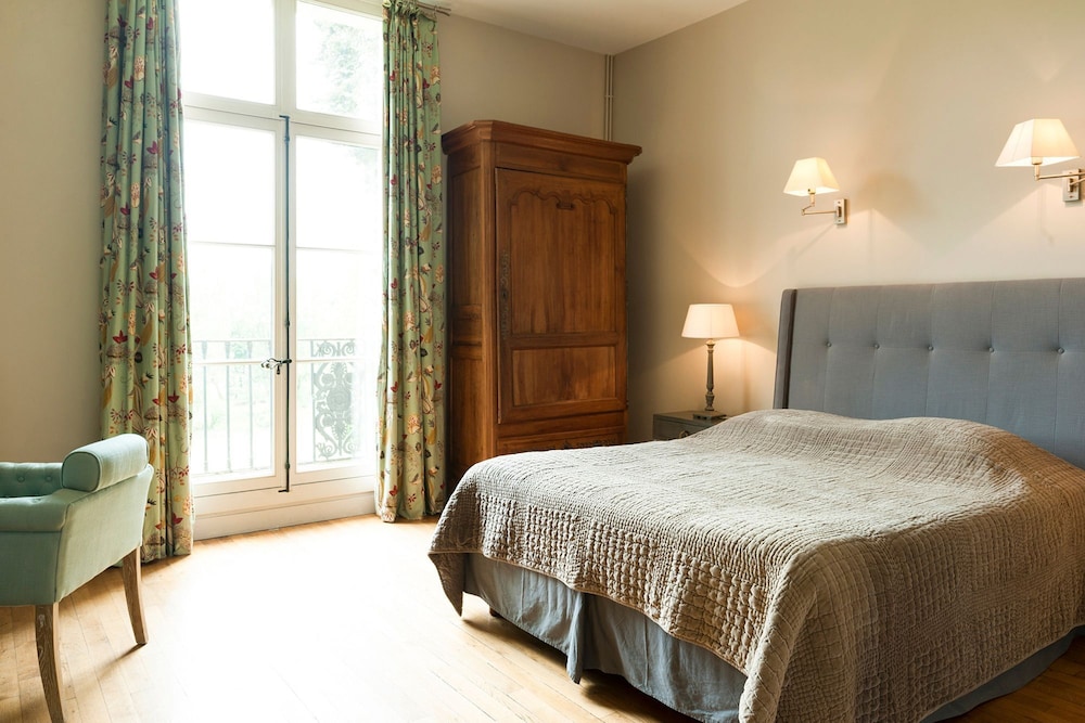 Relais Du Silence Chateau de Perreux 17/50