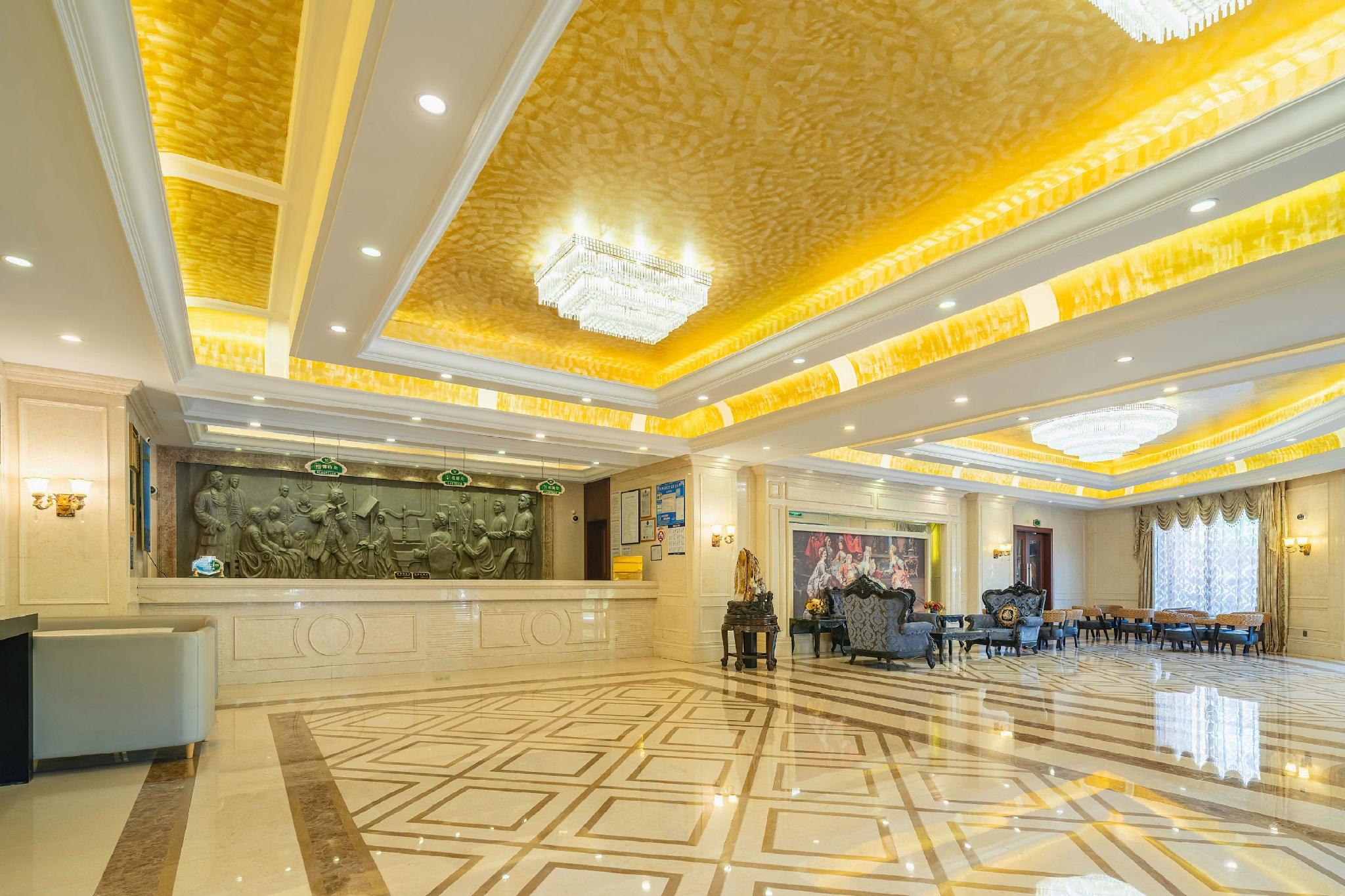 Vienna Hotel Jinshan New City Wanda Plaza 9/30