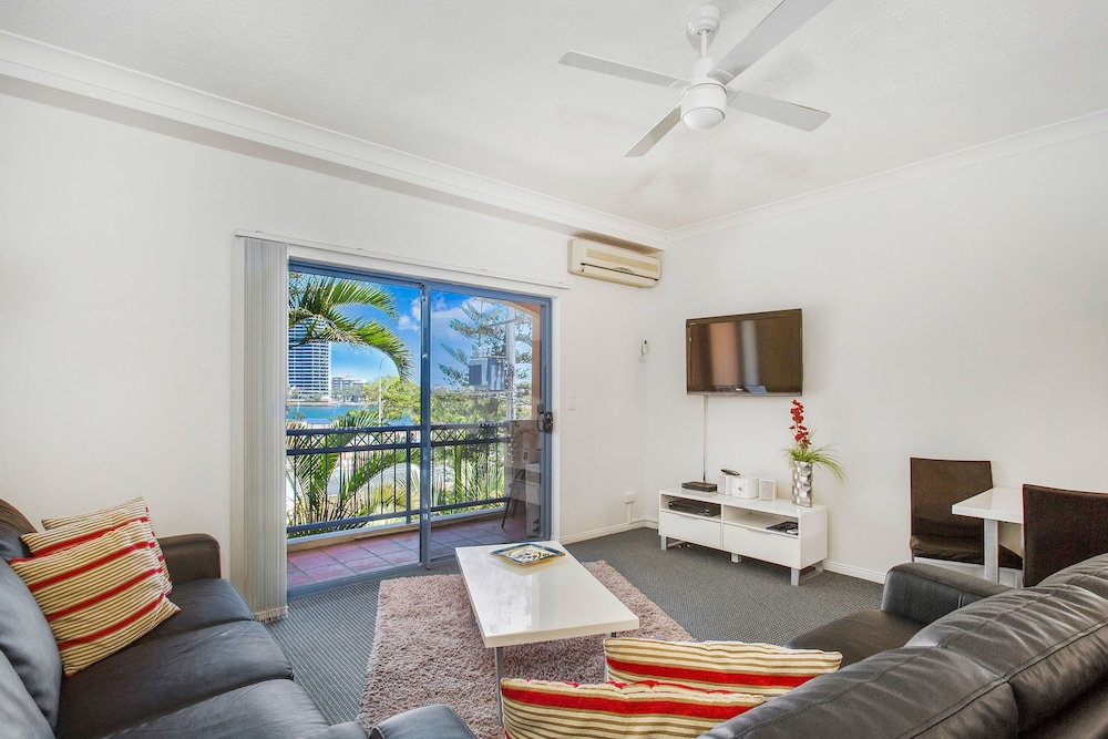 Bella Mare Beachside Apartments 54/77