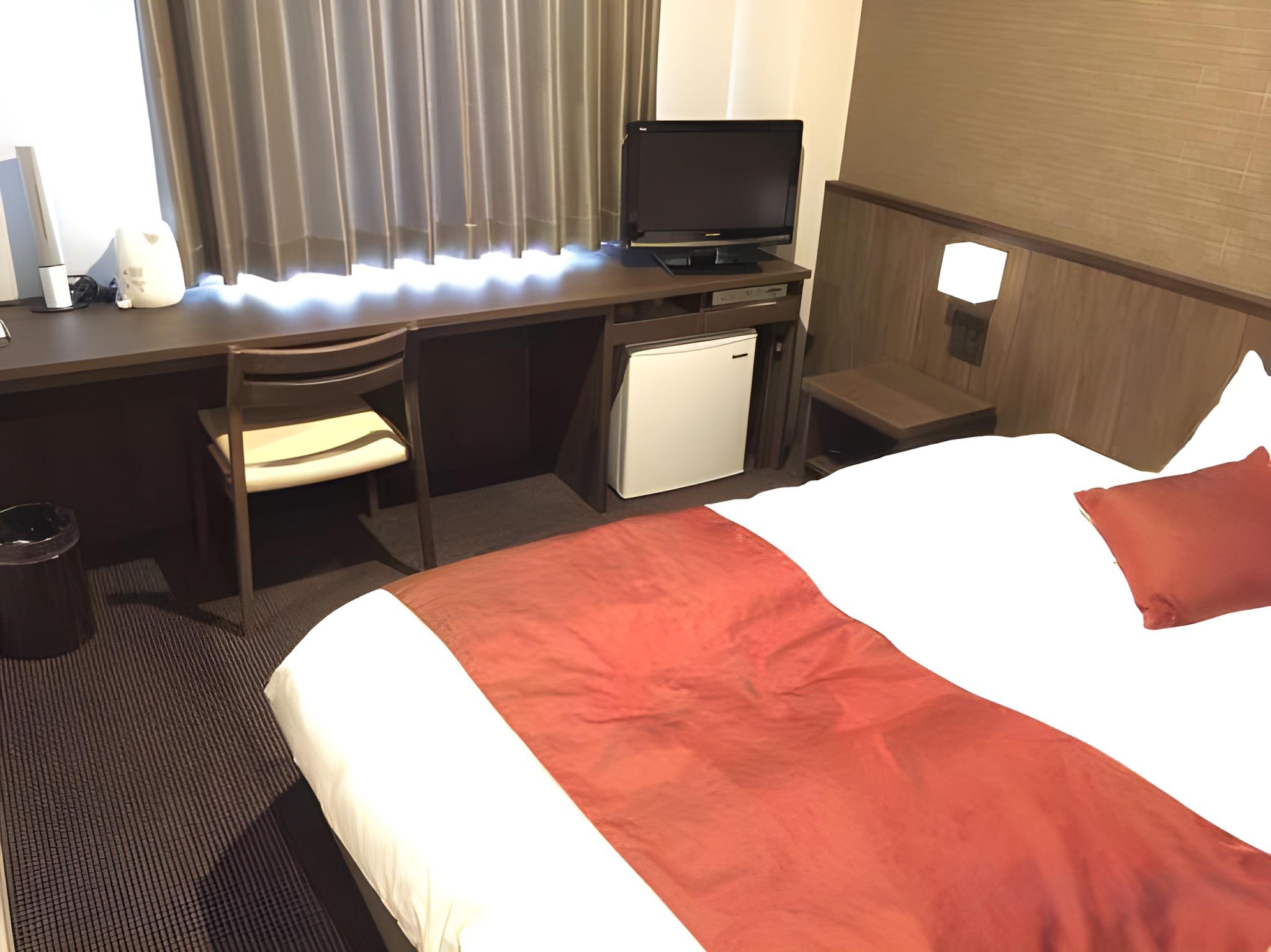 Semi Room, Economy, Semi Double Bed