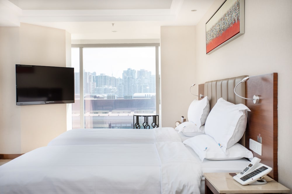 L Hotel Changsheng 31/62