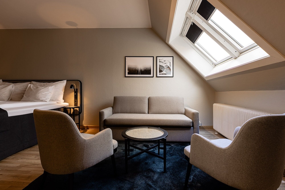 Home Hotel Etage 16/37