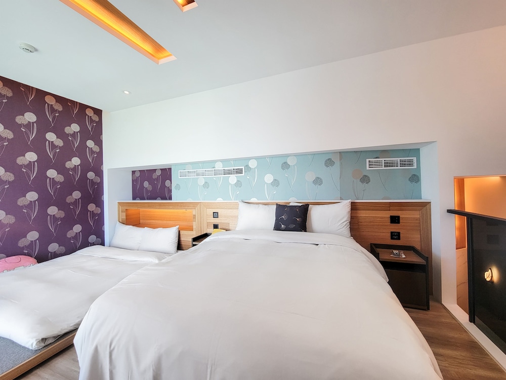 FAMILY SUITE, DELUXE