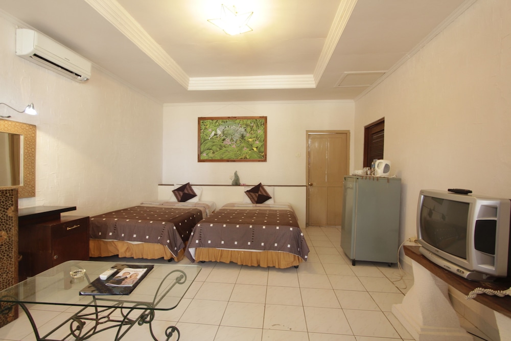Hotel Alit S Beach 12/50