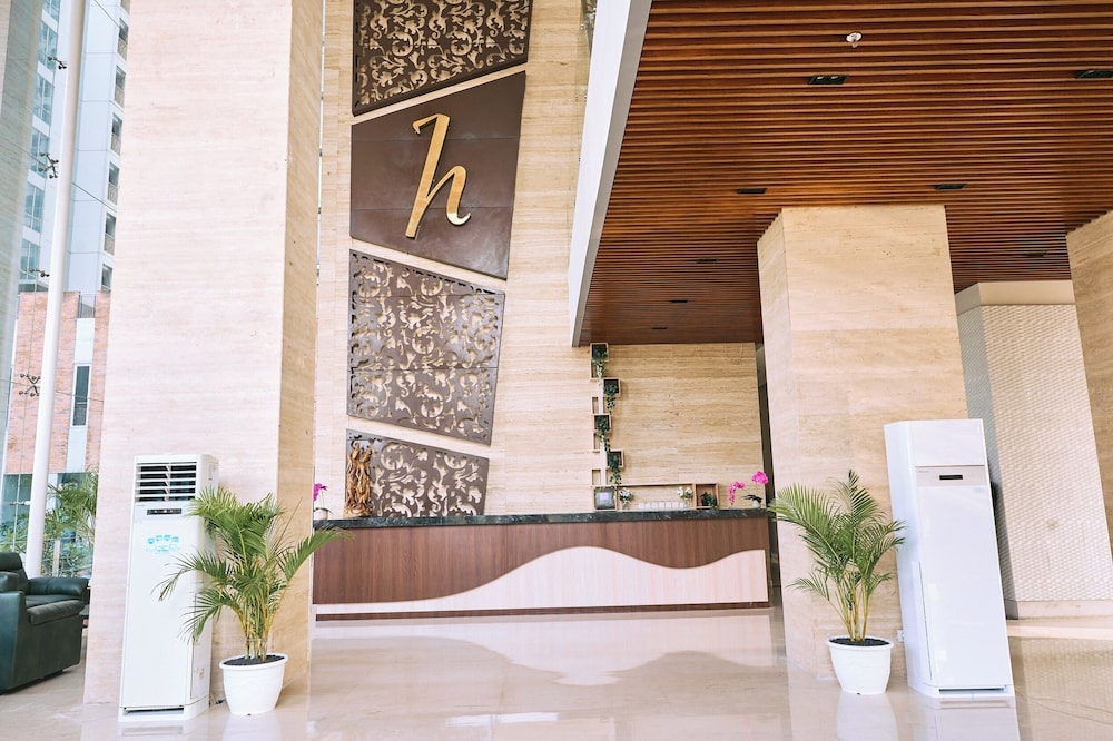 Horison Suite and Residences Iswara Bekasi 4/18