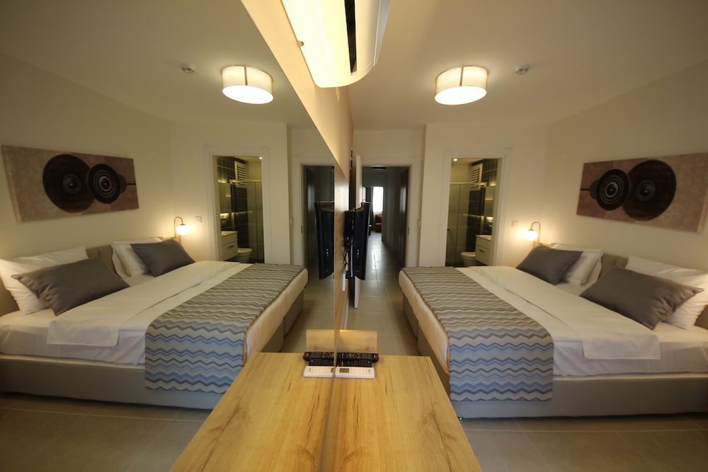 Spilos Gumuldur Hotel 10/22