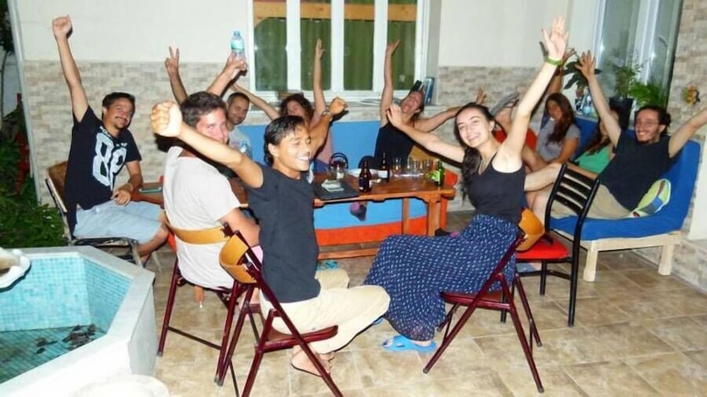 Lotus Garden Hostel 27/35