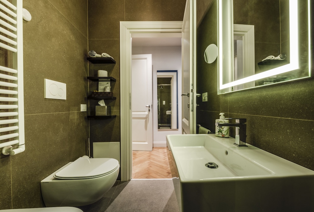 Daphne Guest Hause 37/41