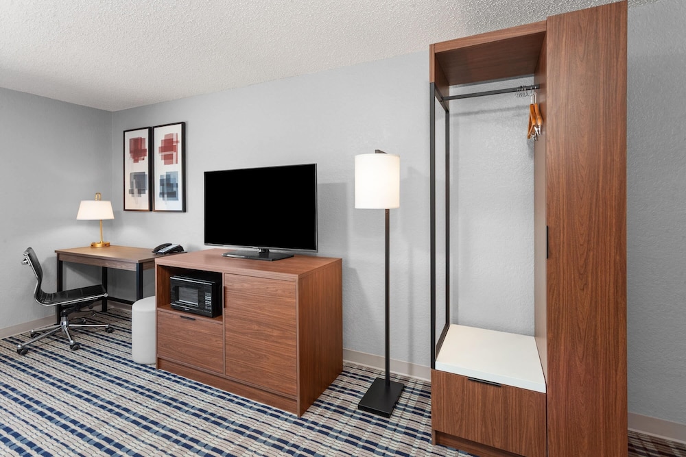 Americinn By Wyndham Plymouth 50/56