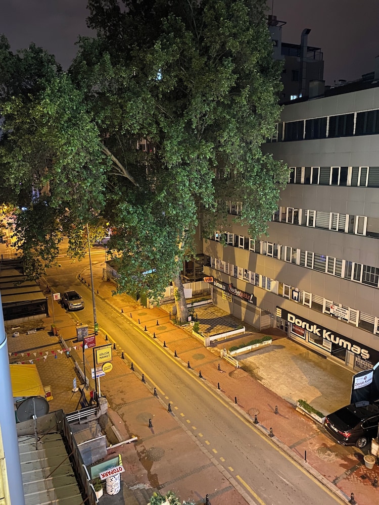 Lotis Hotel 28/35