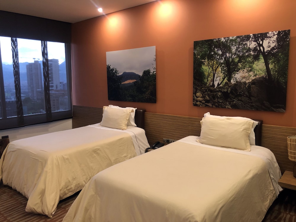 Diez Hotel Categoria Colombia 40/64