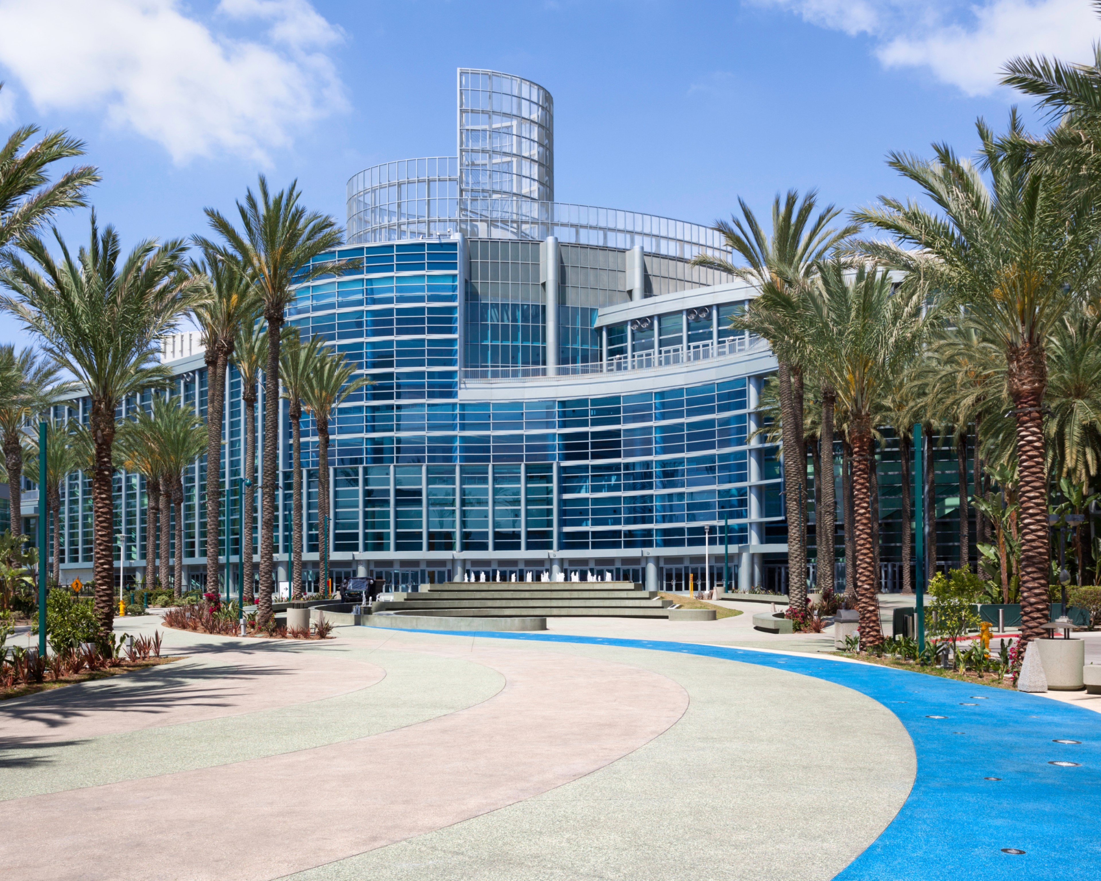 Holiday Inn Hotel And Suites Anaheim (1 Blk/Disneyland) 52/53