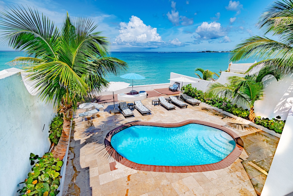 Caprice 14 Cable Beach Luxury Villa 19/24
