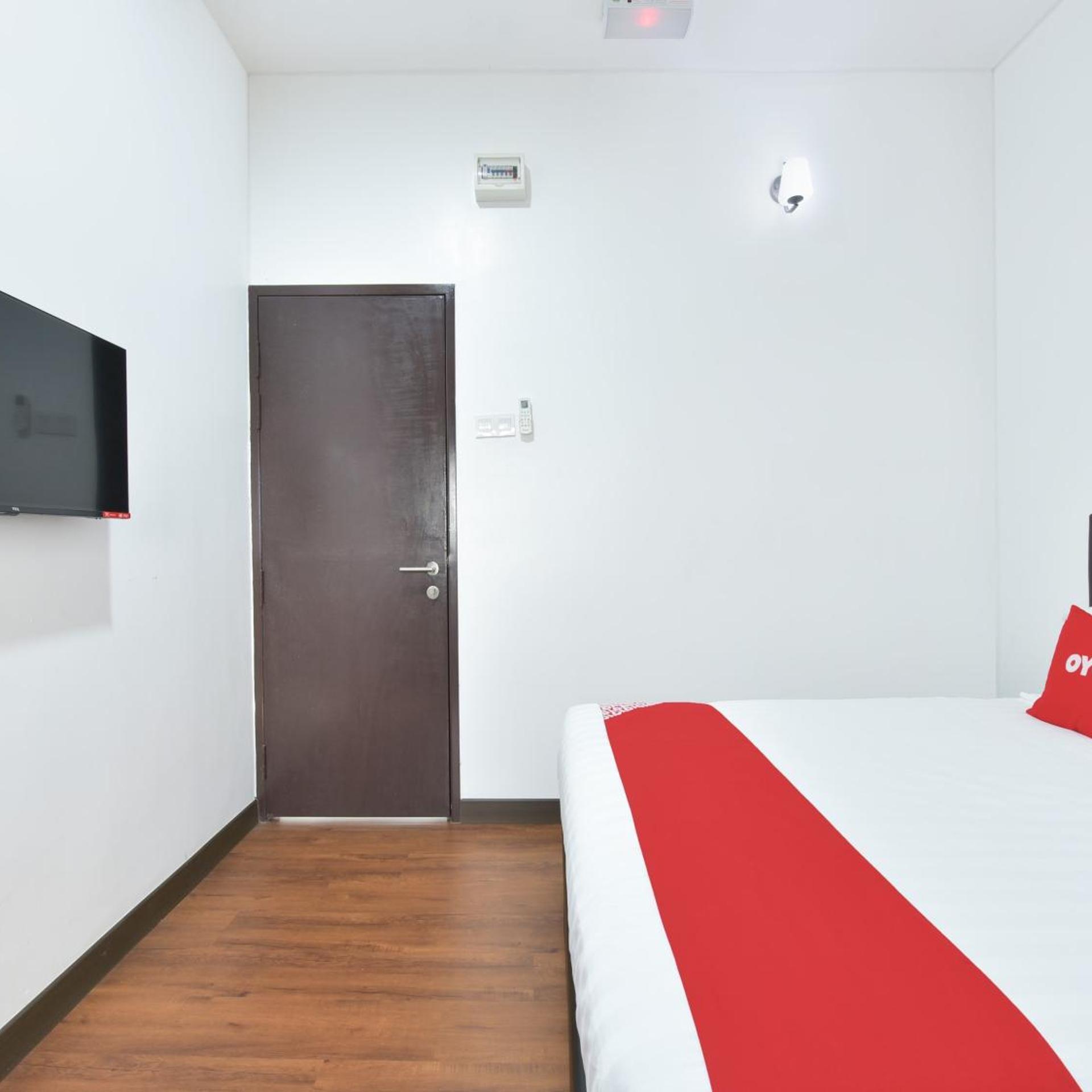 Hotel O Madeena Inn 24/38
