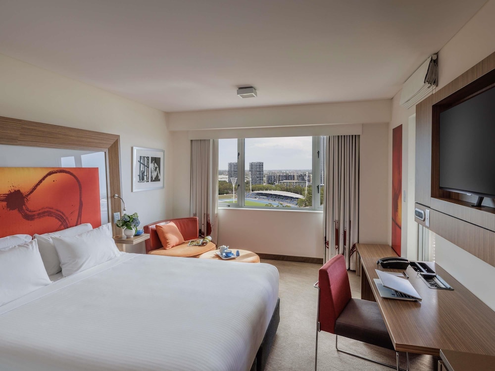 SUPERIOR, KING BED, BALCONY