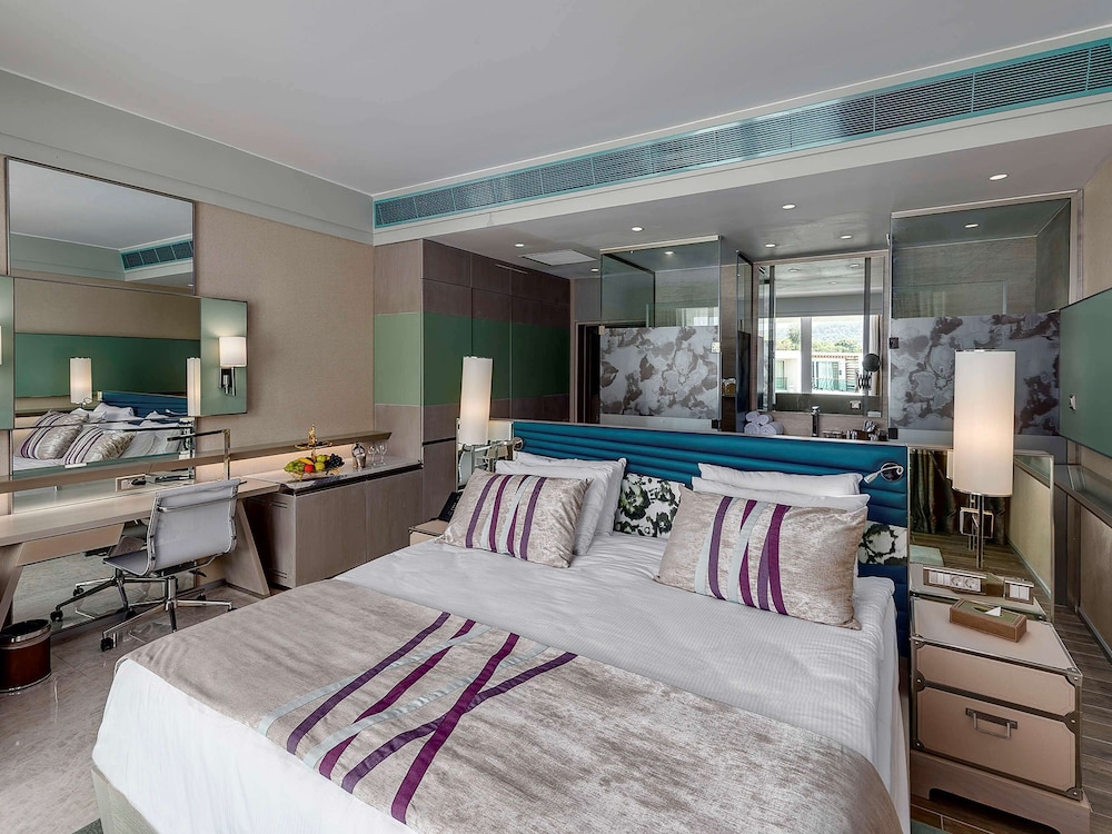 Pool, Villa, King Bed, Pool Access