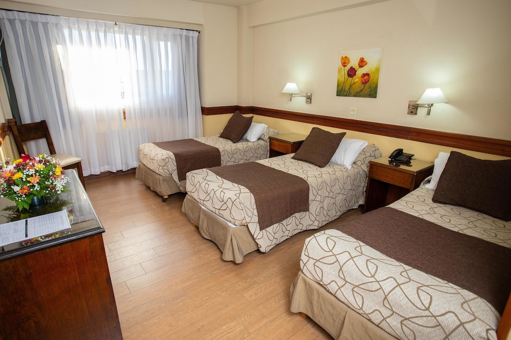 Room, Triple, 1 Double and 1 Single Bed