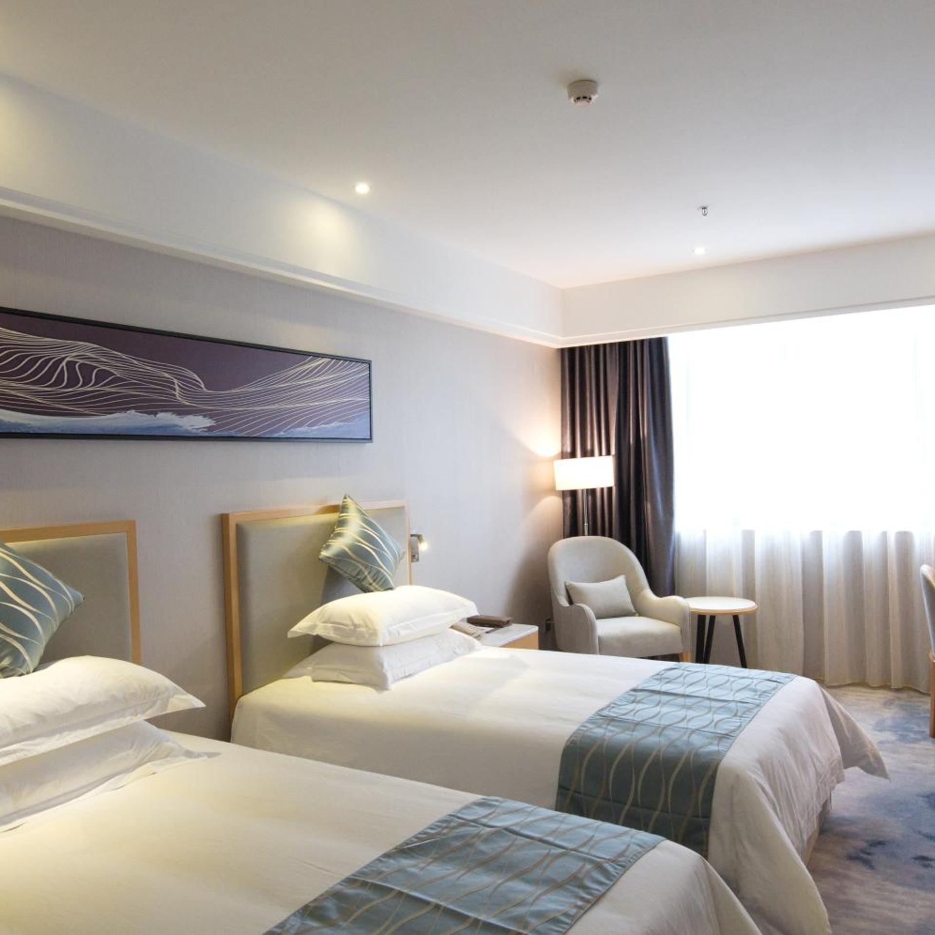 SUPERIOR TWIN BED ROOM