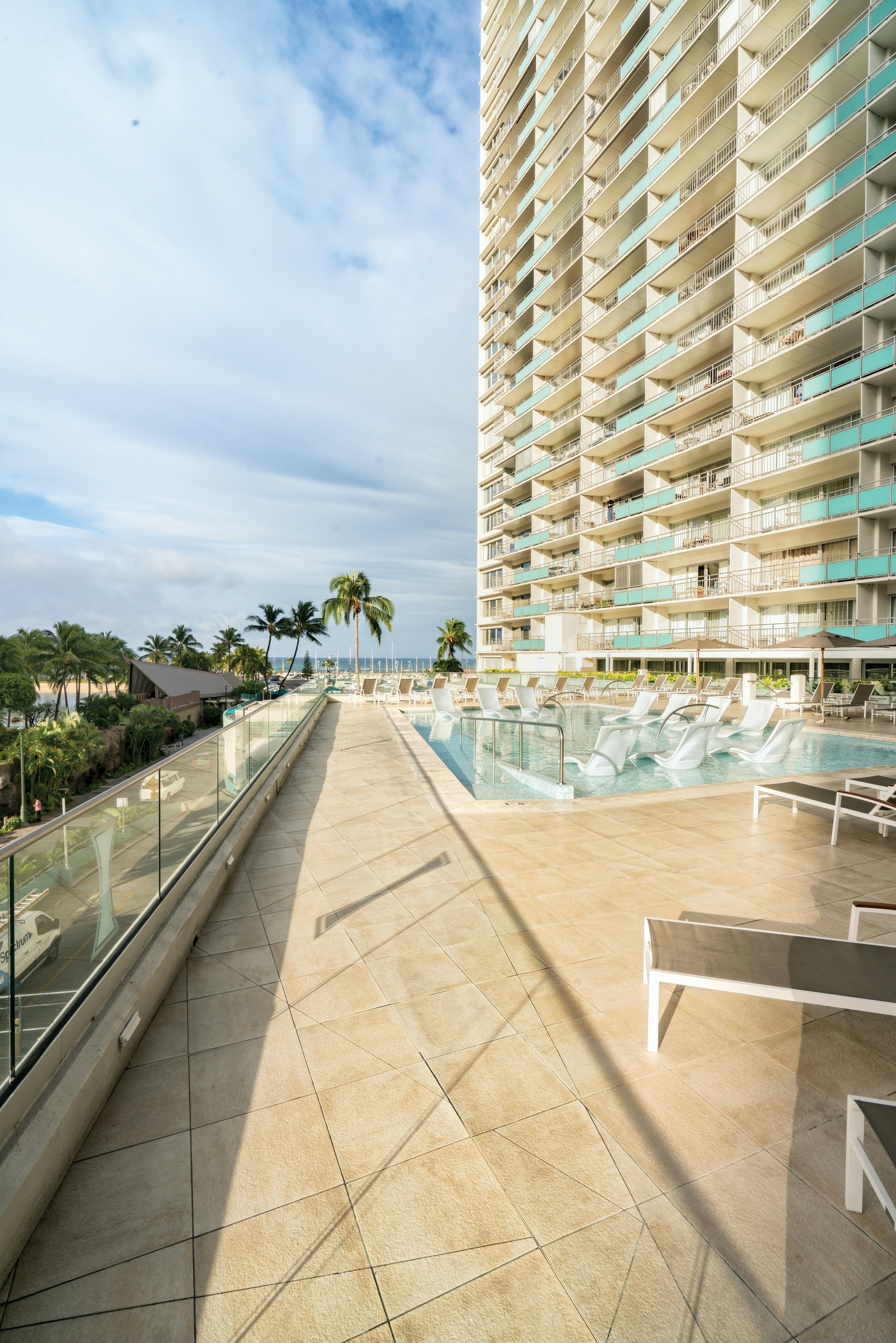 Shell Vacations Club Waikiki Marina Resort at the Ilikai 7/24