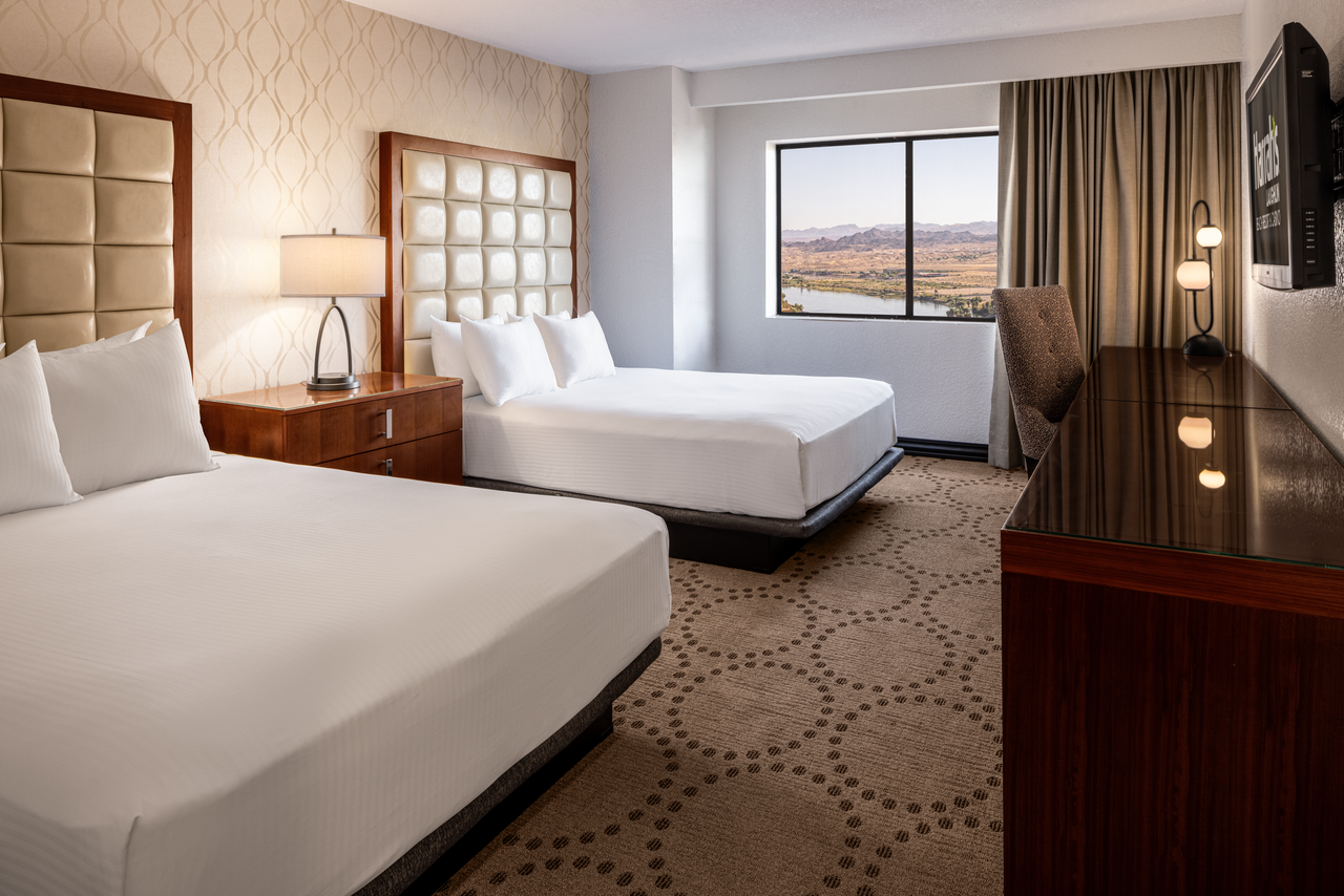 Luxury, 2 Queen Beds, North Tower