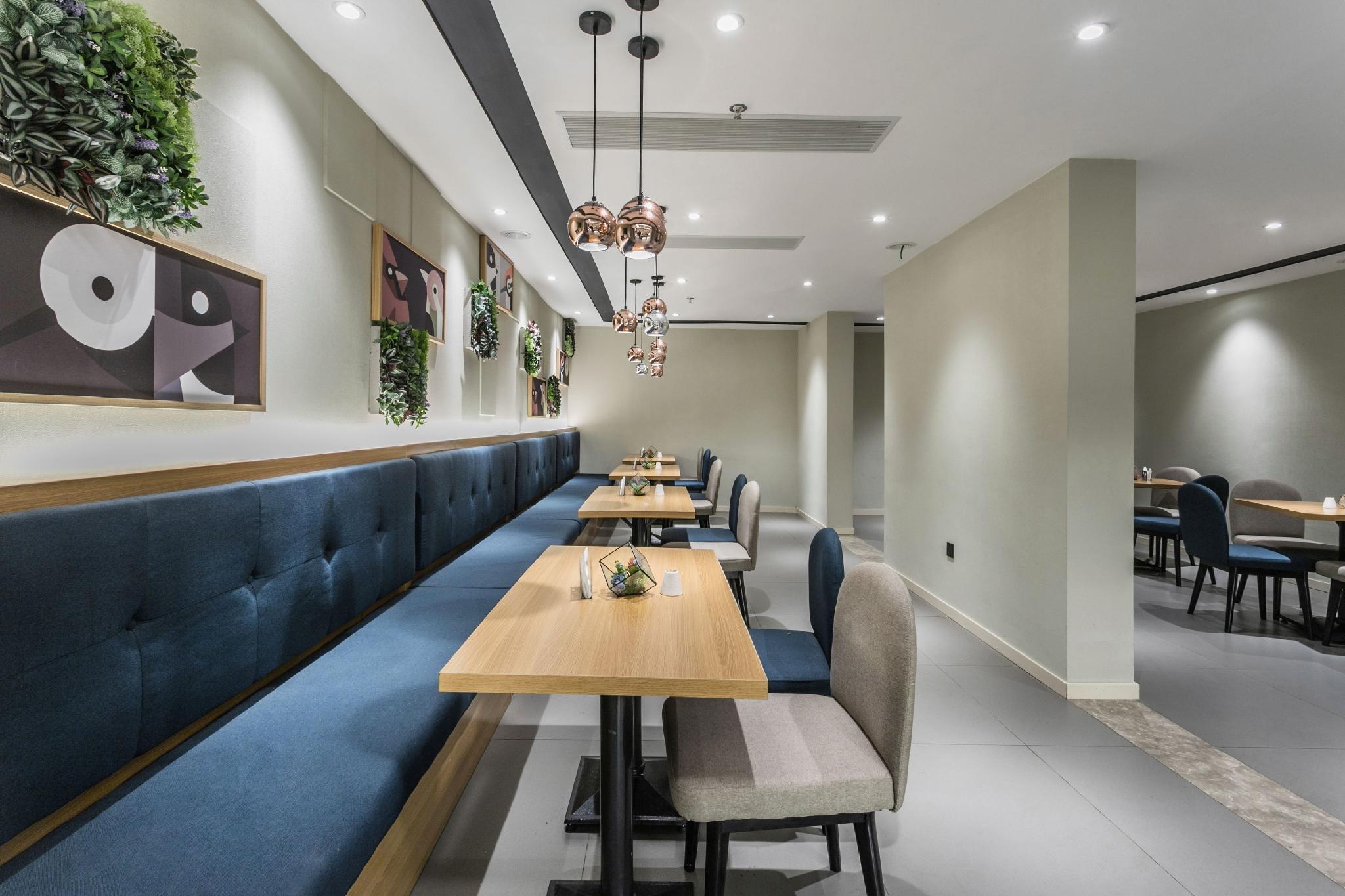 Homeinn Selected (Suzhou Xinqu Heshan Road Metro Station Branch) 31/33