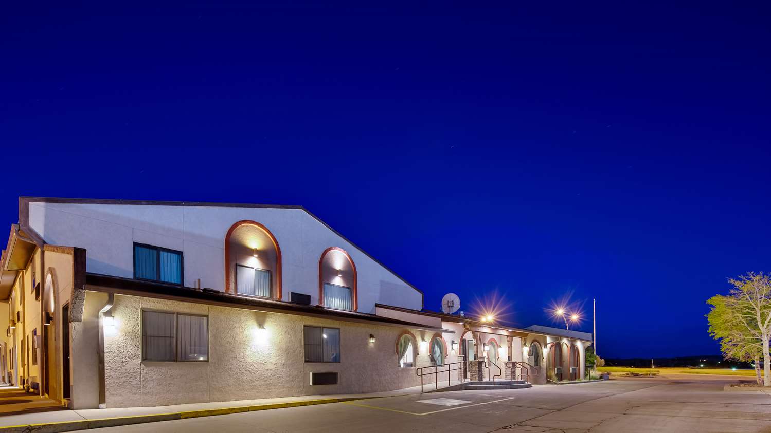 Best Western West Hills Inn 2/11