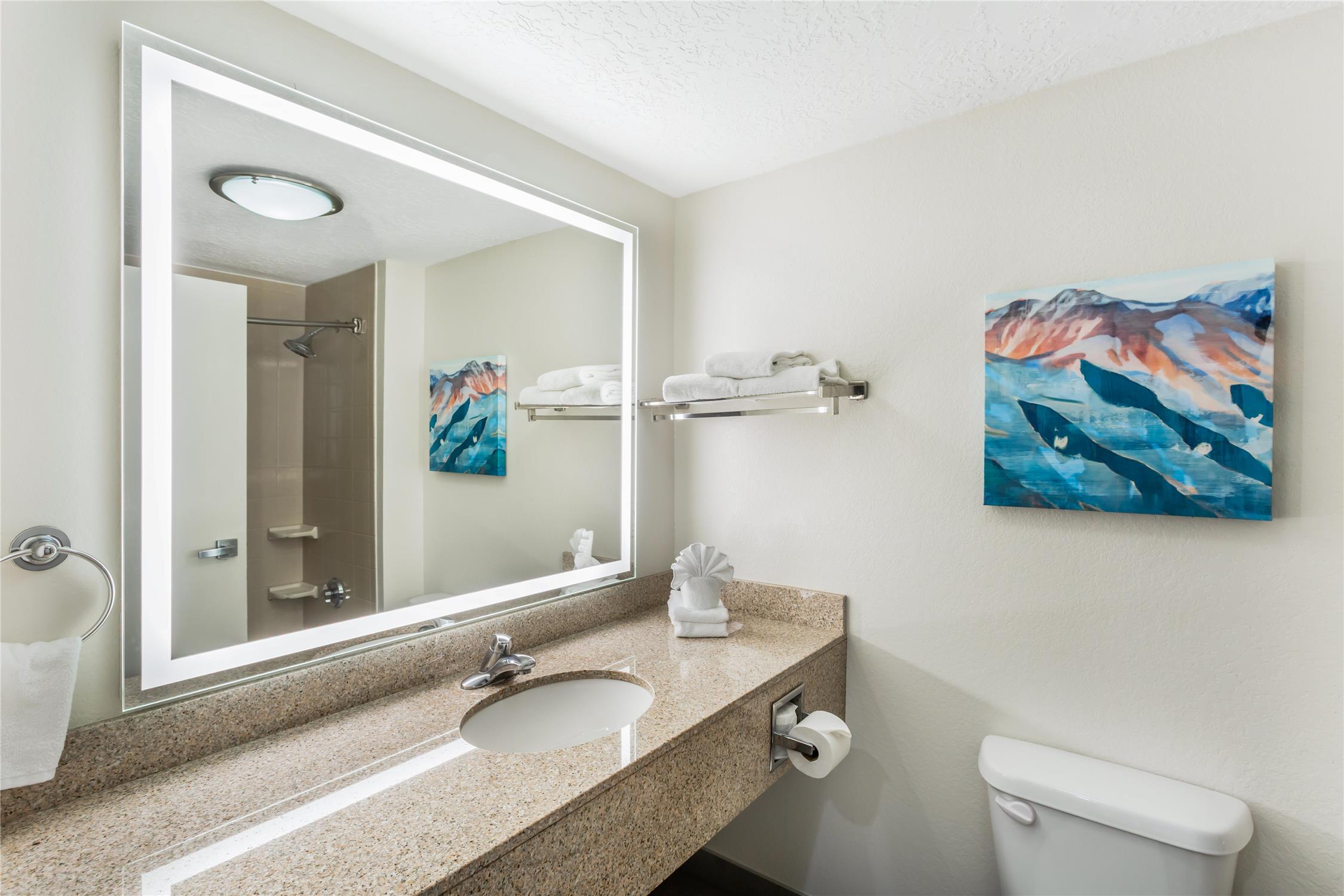 غرفة بسريرين كوين يُسمح فيها بالحيوانات الأليفة، Best Western Plus Airport Inn Suites Salt Lake City 6/6