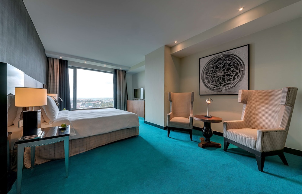 RADISSON BLU HOTEL NAIROBI UPPER HILL 22/77