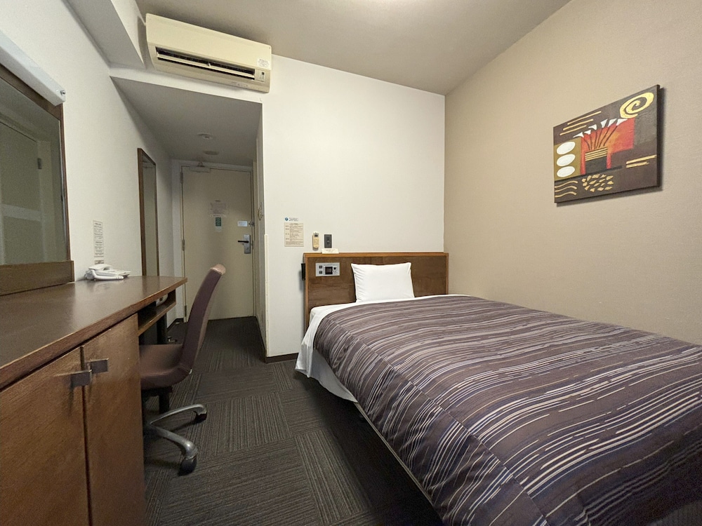 Hotel Route-Inn Iwakiizumi Ekimae 14/50
