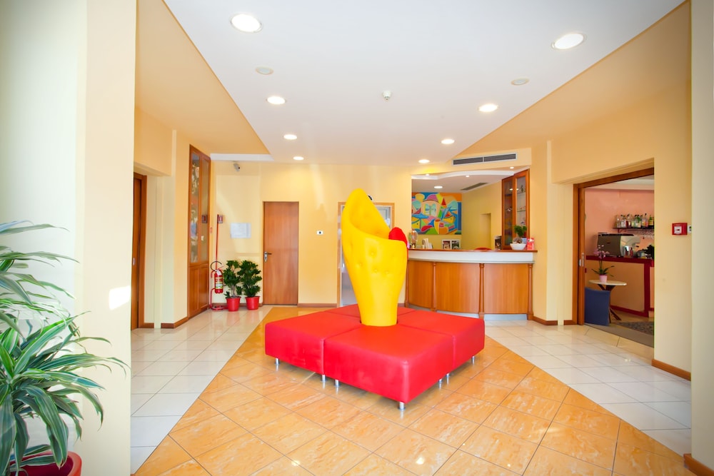Hotel Catto Suisse 4/36