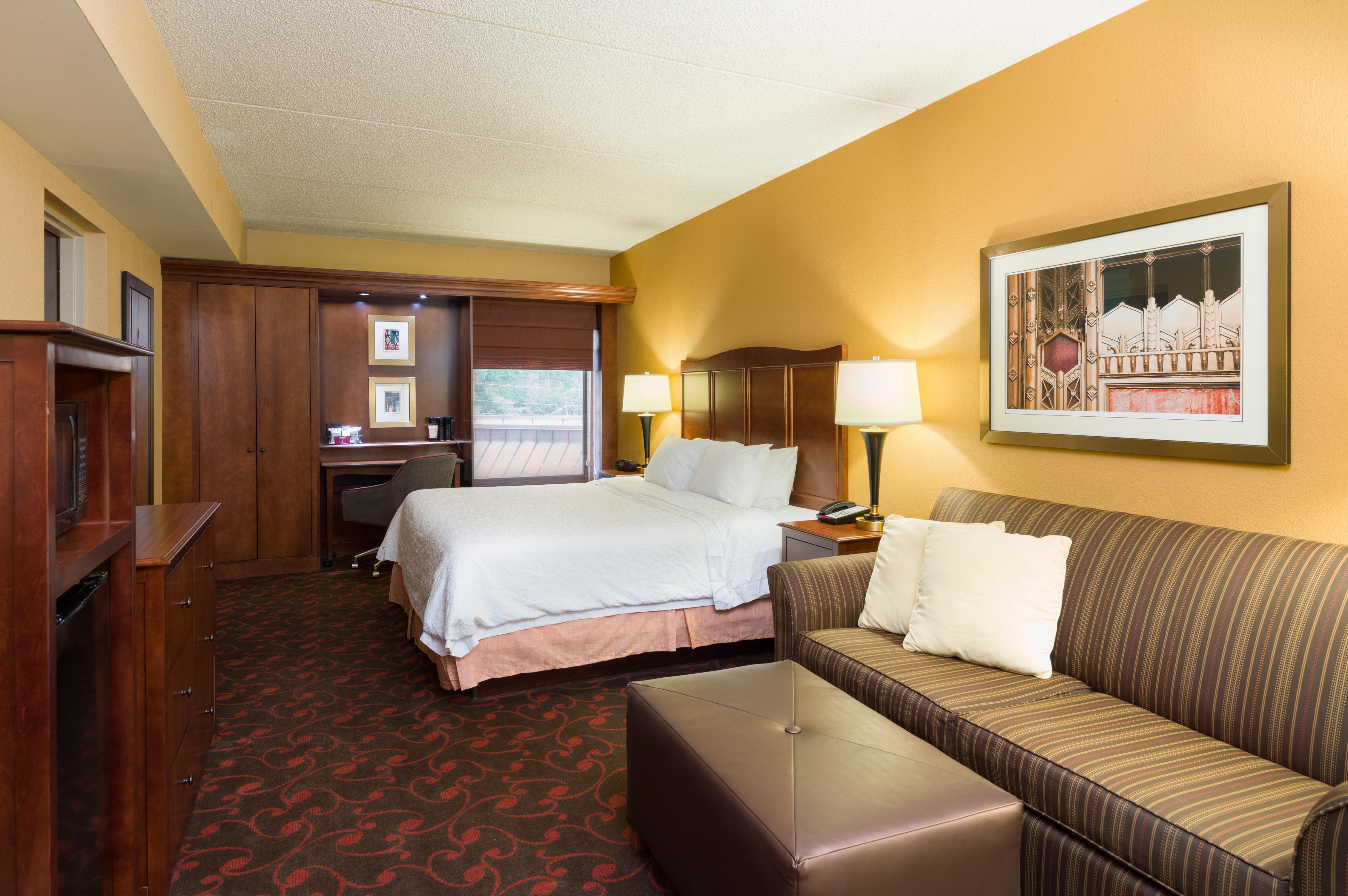 Larkspur Landing Hotel Carlisle 7/28