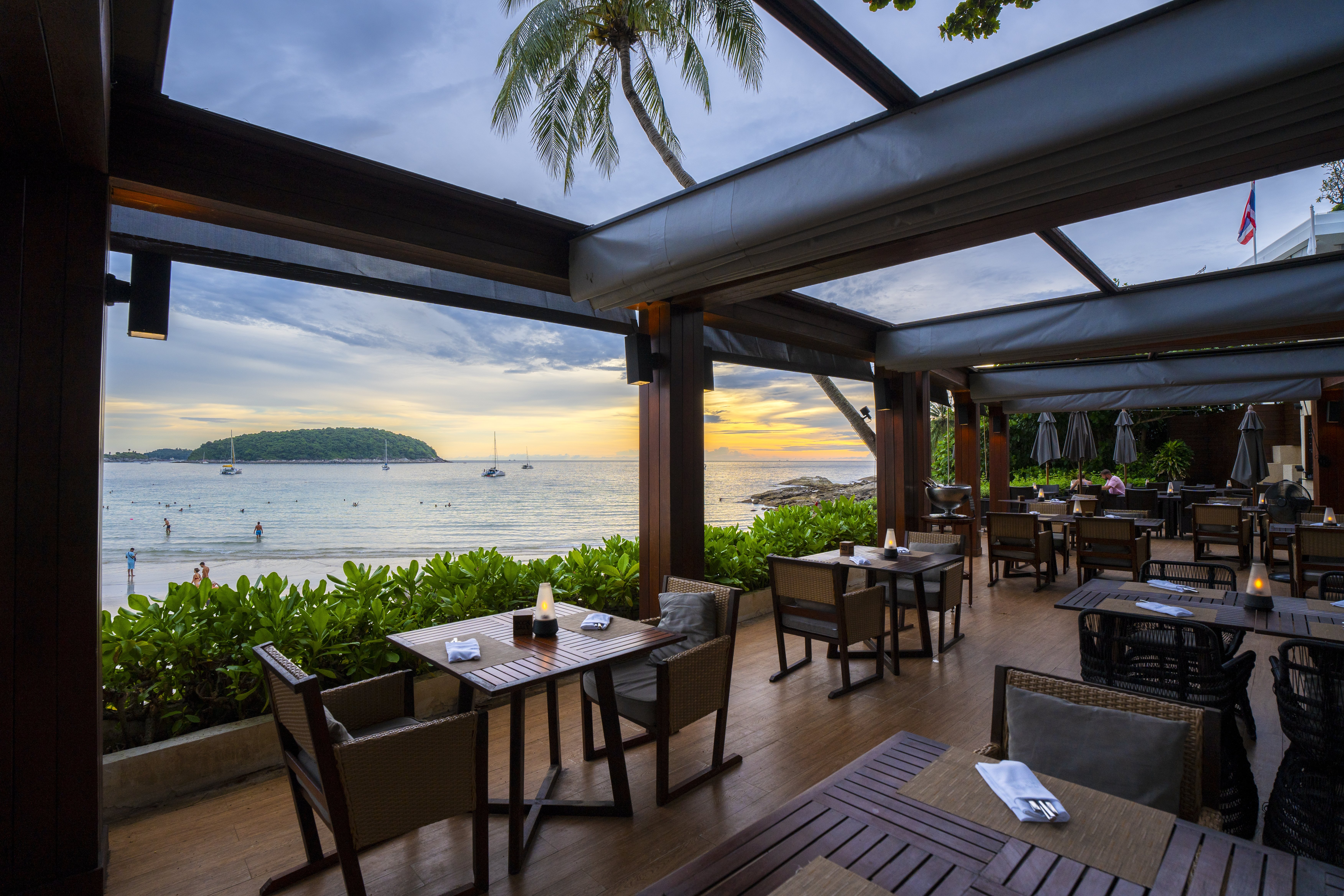 The Nai Harn Phuket 66/89
