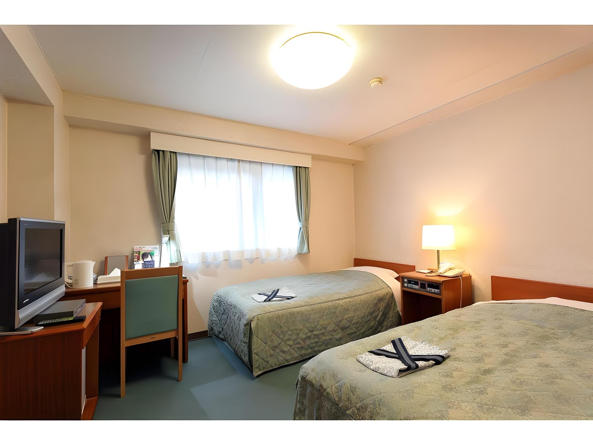 Semi Room, 1 Single and 1 Single Bed, Smoking