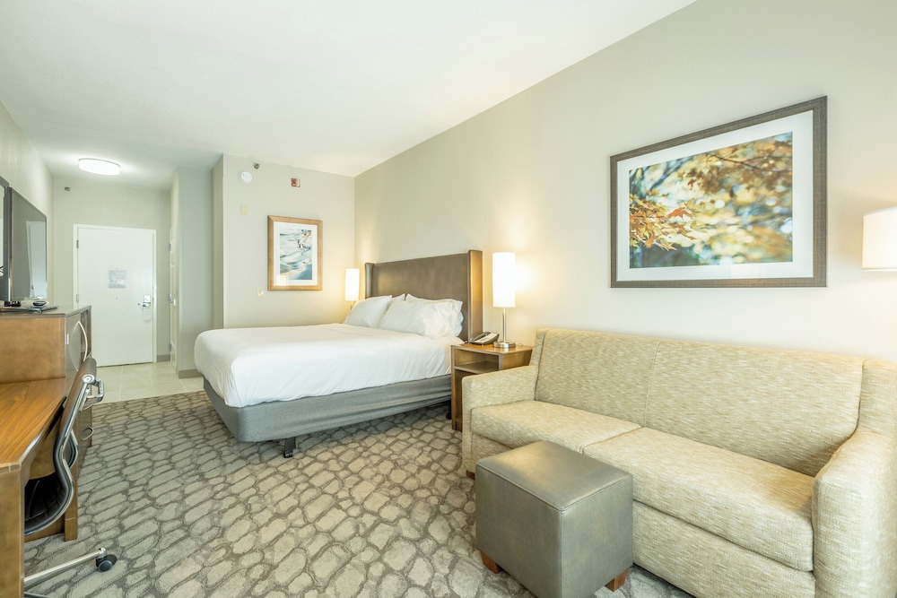 Holiday Inn Hotel Suites Peachtree City 24/70