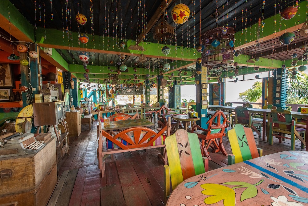 Varinda Garden Resort 33/50