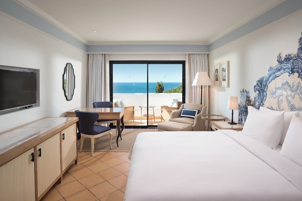 Deluxe, Queen Bed, Resort View, Balcony