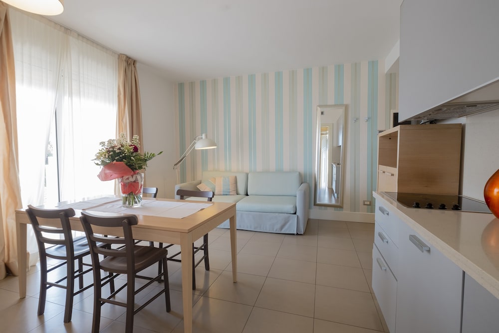 Le Rose Suite Hotel 41/43