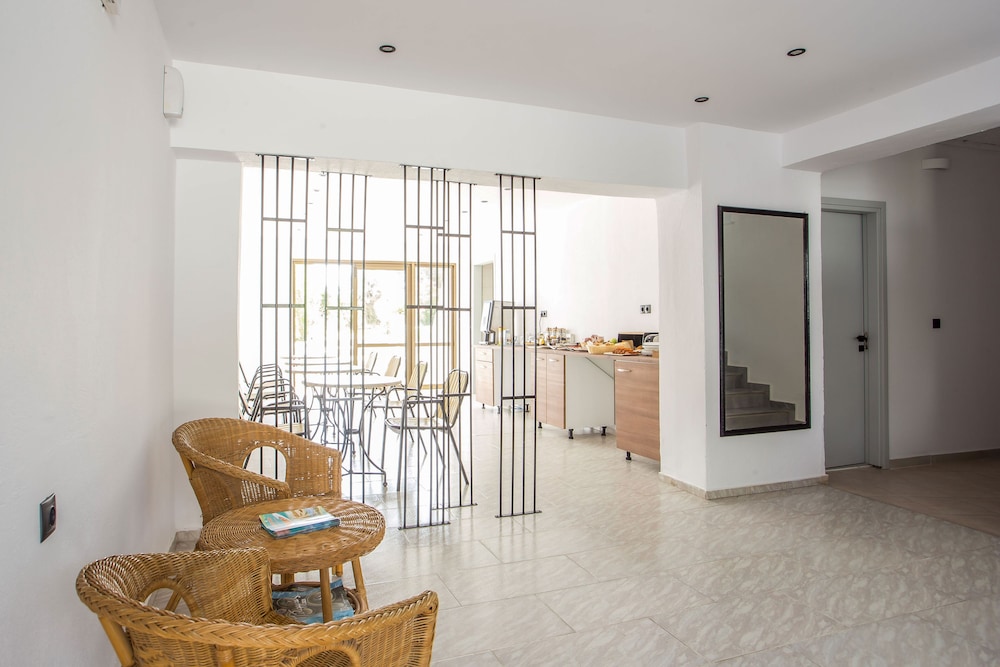 Nikos BnB Rooms 34/50