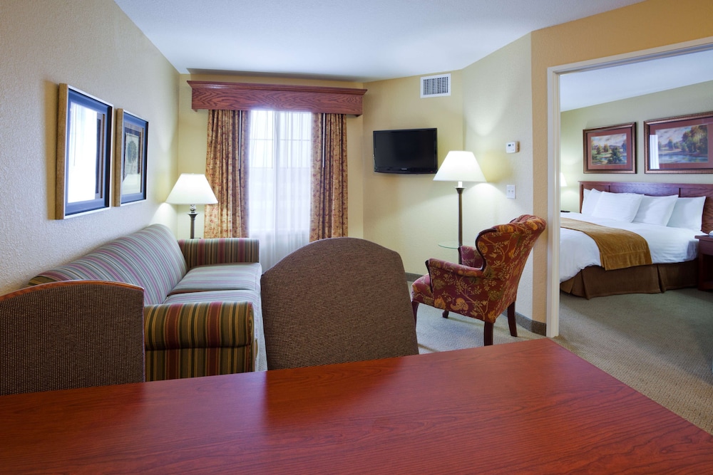 GrandStay Residential Suites Hotel 26/56