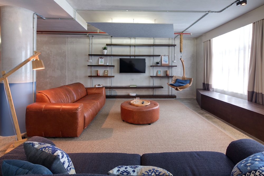 Zara Tower Serviced Apartments 46/78