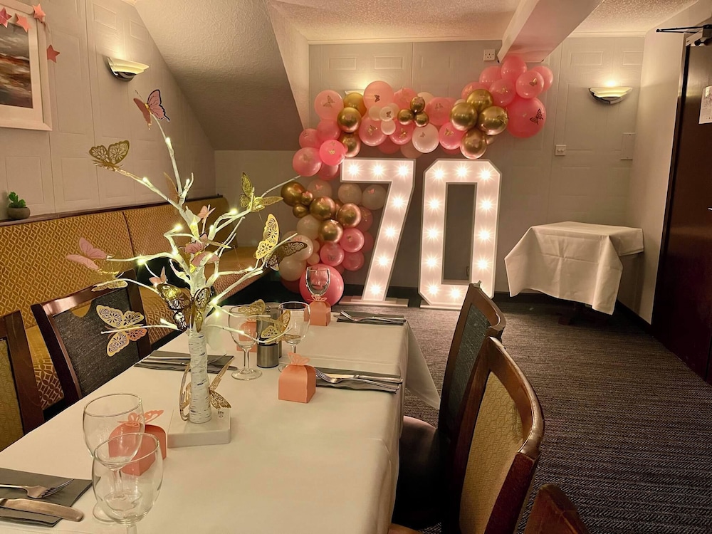 Cove Bay Hotel 53/60