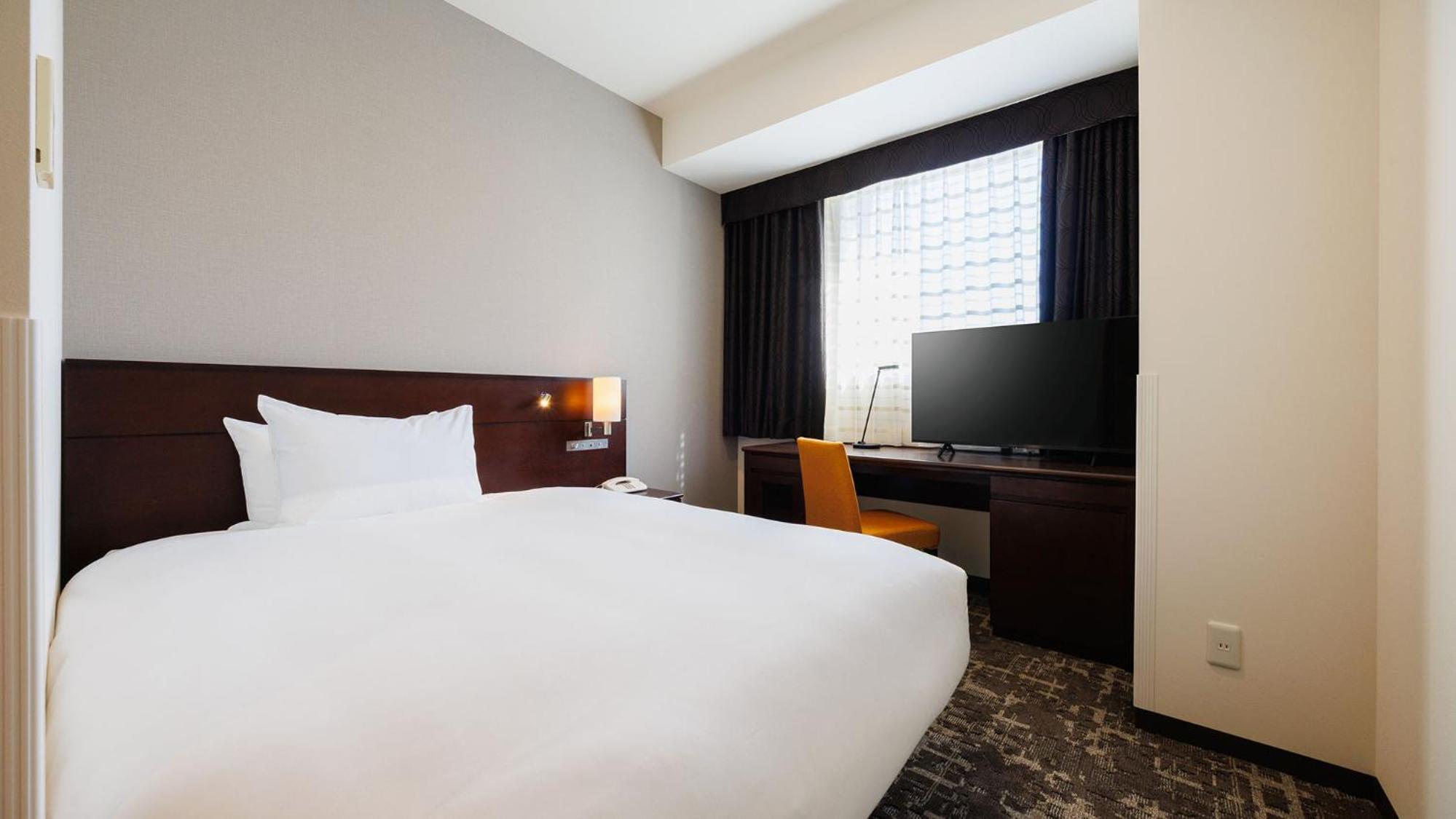 Semi Room, Single, Semi Double Bed