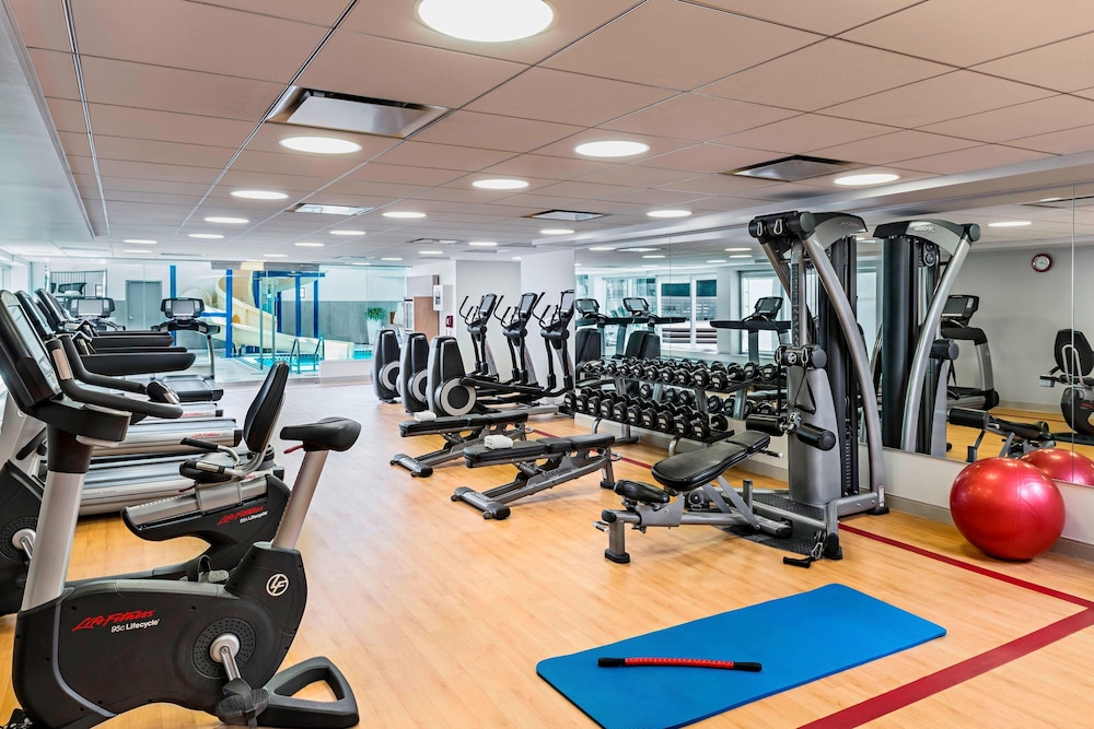 Sheraton Suites Calgary Eau Claire 14/52