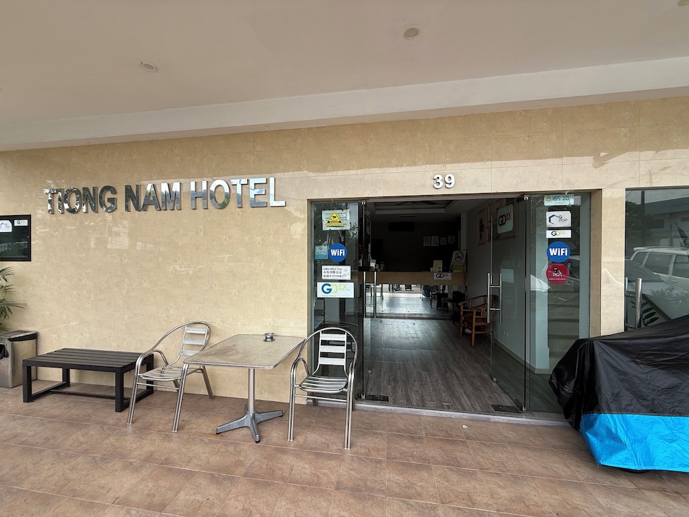 Tiong Nam Hotel 31/49